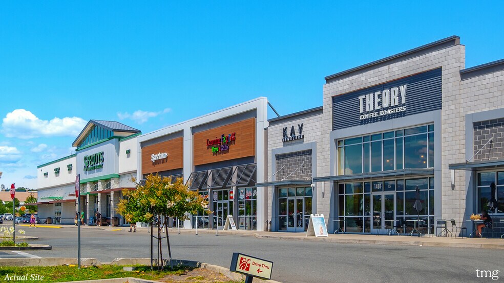 1401 Hilltop Dr, Redding, CA à vendre - Photo du bâtiment - Image 3 de 13