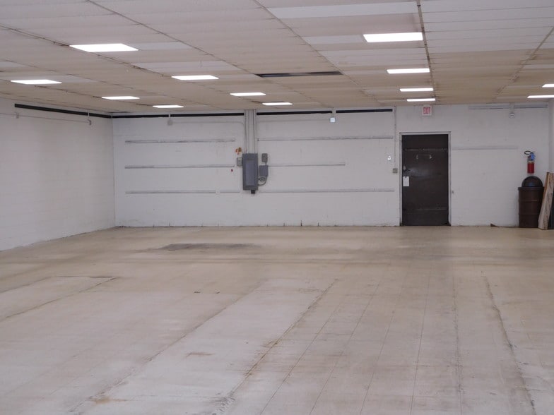 2352 Glenwood Ave, Joliet, IL à louer - Autre - Image 3 de 8