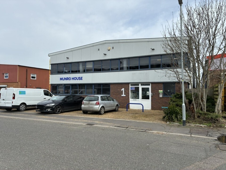 Trafalgar Way, Bar Hill for lease Primary Photo- Image 1 of 3