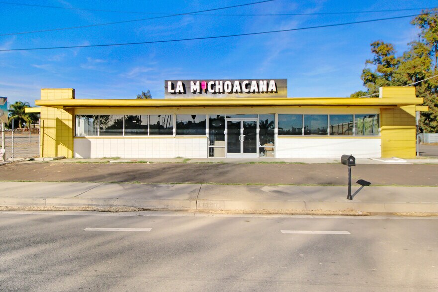 10391 Arlington Ave, Riverside, CA à vendre - Photo du bâtiment - Image 2 de 19