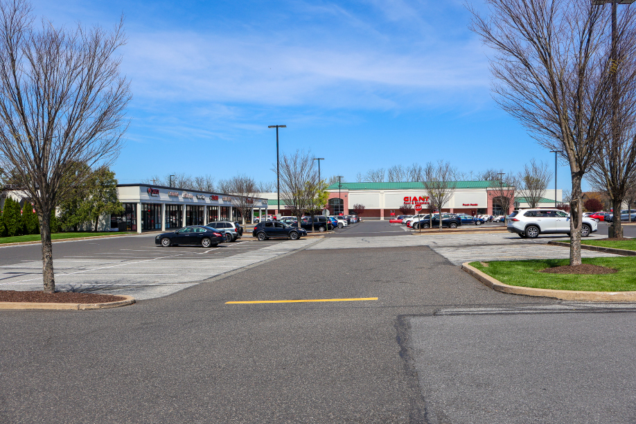 3015 W Emmaus Ave, Allentown, PA for lease Building Photo- Image 1 of 19