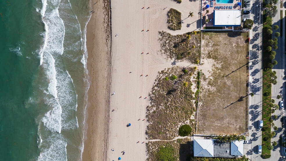 4546-4560 El Mar Dr, Lauderdale by the Sea, FL for sale - Building Photo - Image 2 of 8