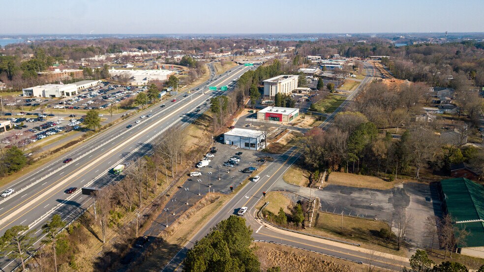 19401 Statesville Rd, Cornelius, NC for lease - Building Photo - Image 2 of 3