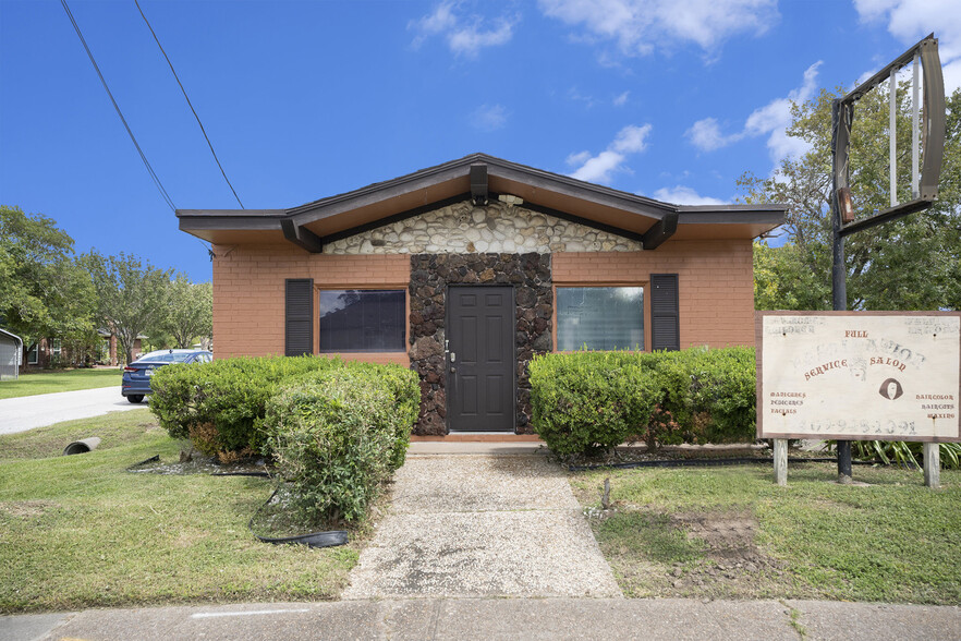 512 N Logan St, Texas City, TX à vendre - Photo principale - Image 1 de 9