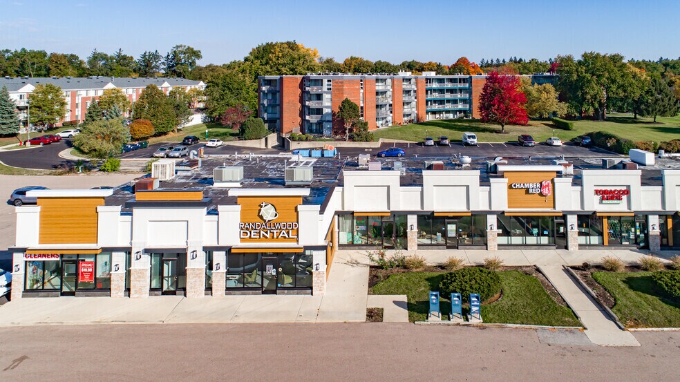 1534-1590 E Main St, St Charles, IL à louer - Photo du bâtiment - Image 2 de 4