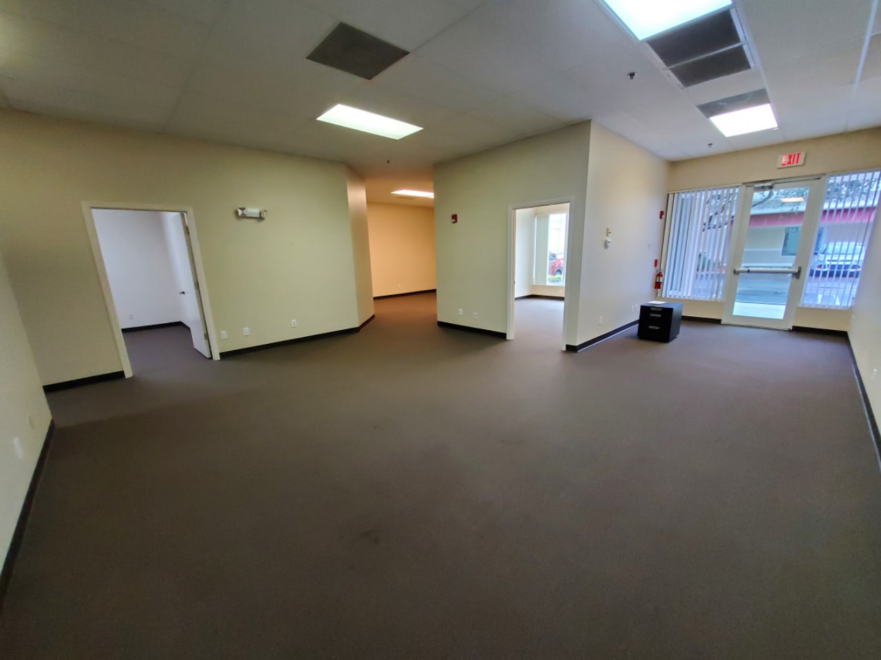 3222 Commerce Pl, West Palm Beach, FL à louer Photo intérieure- Image 1 de 7