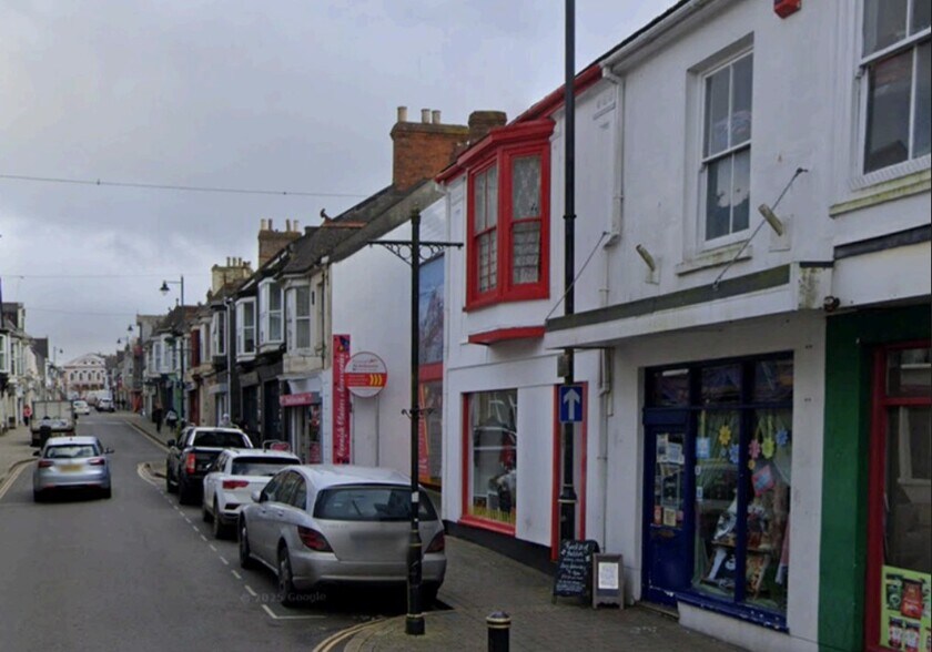 46 Trelowarren St, Camborne à louer - Photo du bâtiment - Image 3 de 3