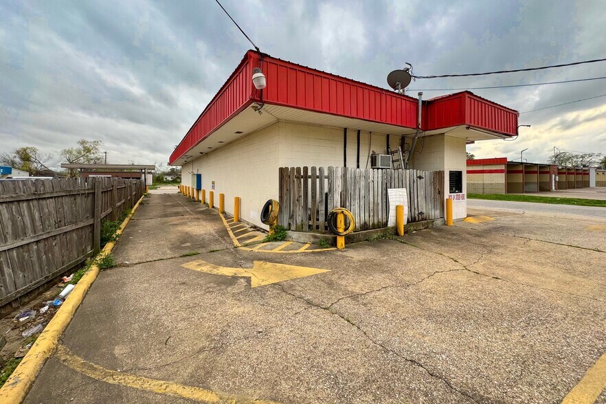 1480 Washington Blvd, Beaumont, TX à vendre - Photo du bâtiment - Image 2 de 9
