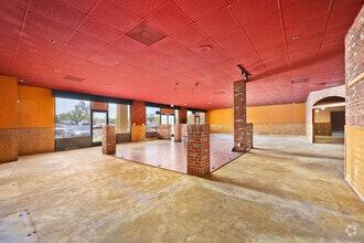 330 N 6th St, Redlands, CA for lease Interior Photo- Image 2 of 7