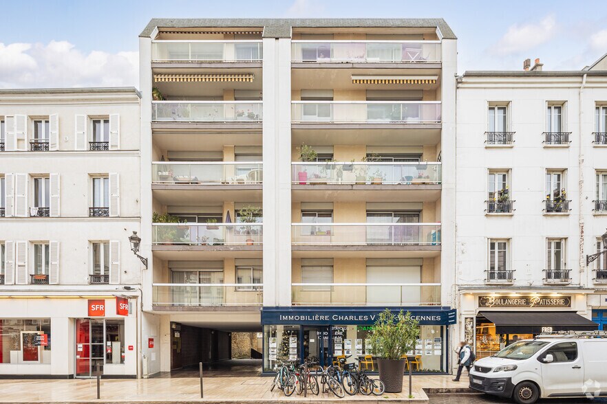 Immeuble residentiel dans Vincennes à vendre - Photo principale - Image 1 de 2