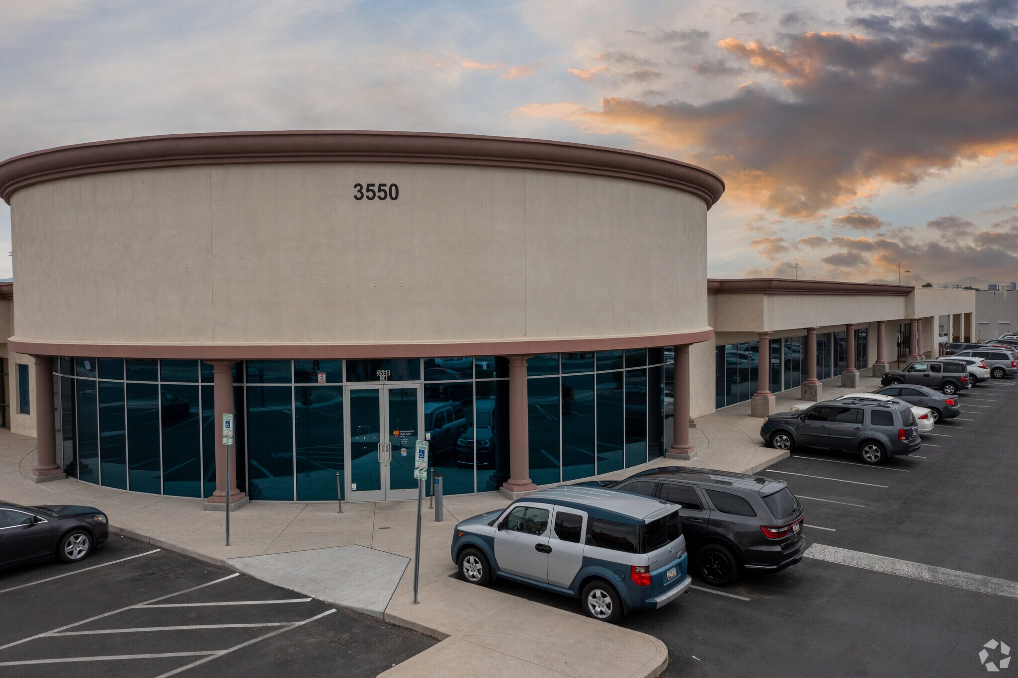 3550 N Oracle Rd, Tucson, AZ à louer Photo du bâtiment- Image 1 de 6