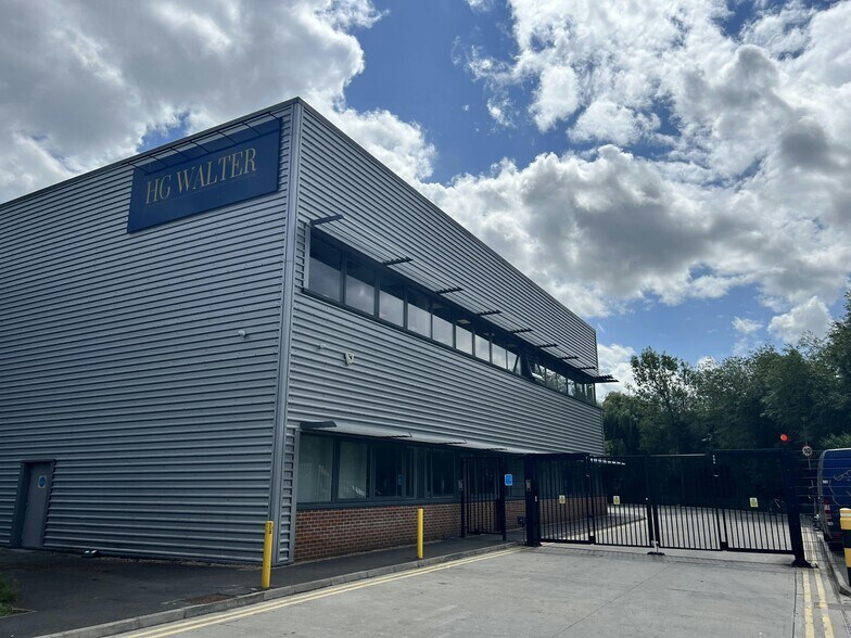 Abbey Rd, Londres à louer - Photo du bâtiment - Image 3 de 7