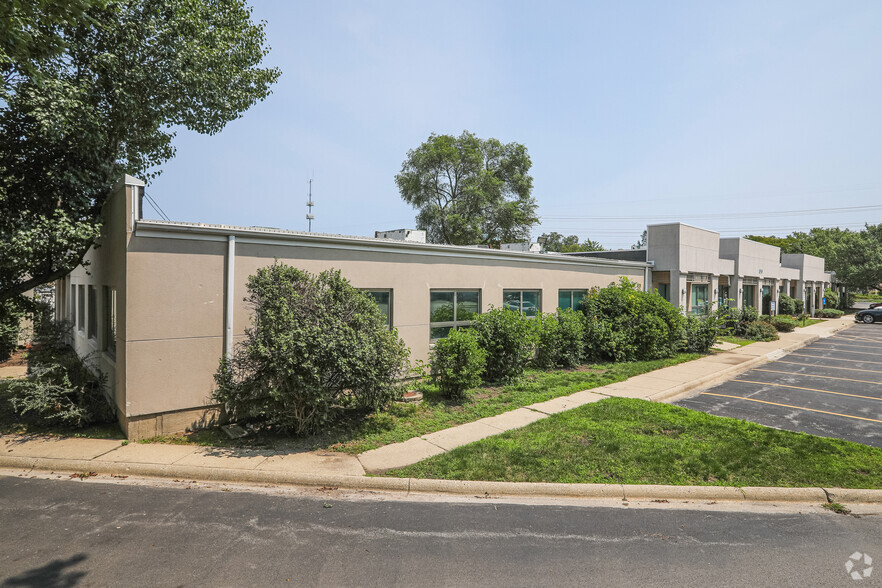 8950 Gross Point Rd, Skokie, IL à vendre - Photo principale - Image 1 de 1