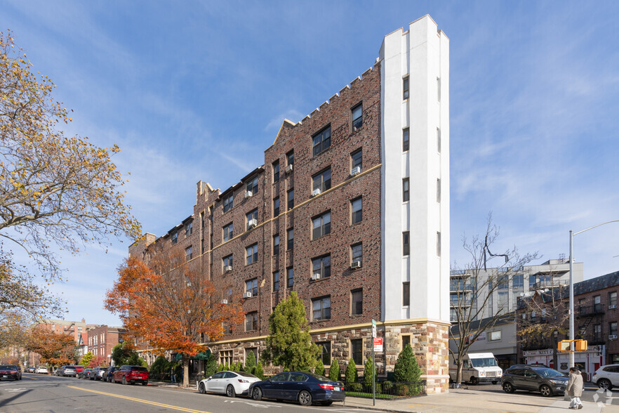 9732 3rd Ave, Brooklyn, NY for lease - Primary Photo - Image 1 of 6