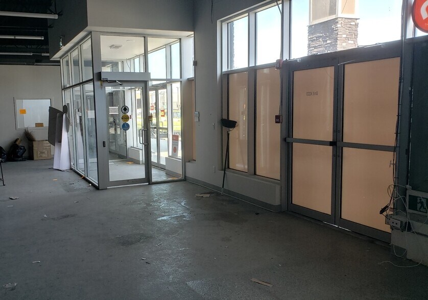 180 Legacy Main St SE, Calgary, AB à vendre - Photo du bâtiment - Image 2 de 21