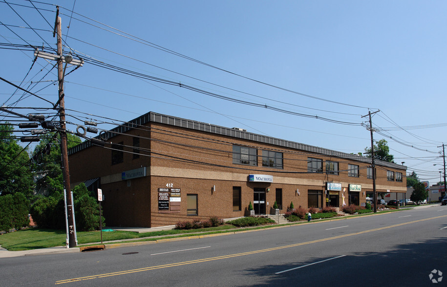 412-416 Pleasant Valley Way, West Orange, NJ for lease - Building Photo - Image 2 of 3