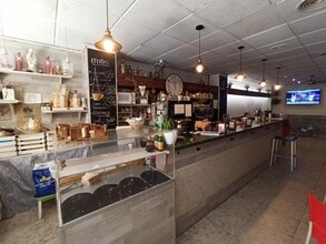 Retail in Barcelona, Barcelona for lease Interior Photo- Image 1 of 11