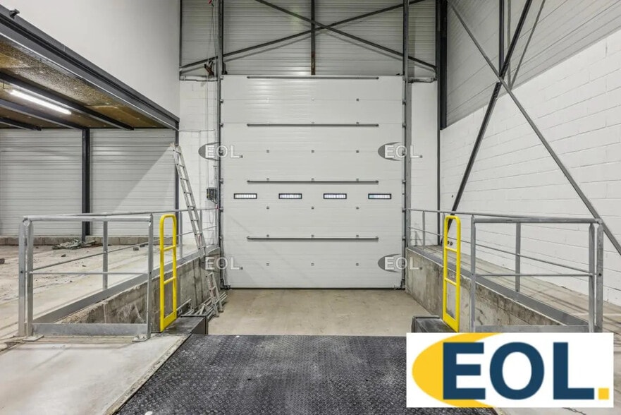 Industrial in Le Blanc-Mesnil for lease - Interior Photo - Image 3 of 6
