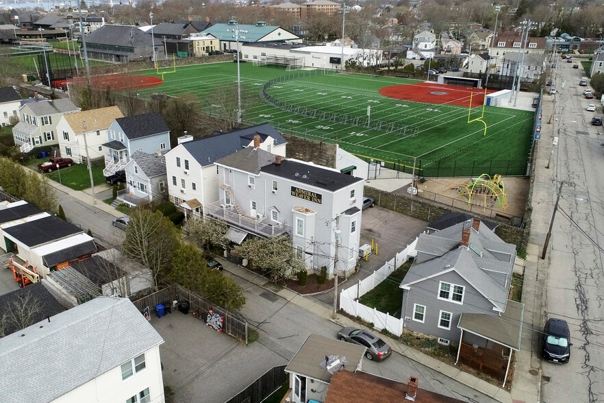 28 Weaver Ave, Newport, RI for sale - Building Photo - Image 2 of 12