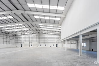 Nissan Way, Bishops Cleeve à vendre Photo intérieure- Image 1 de 9