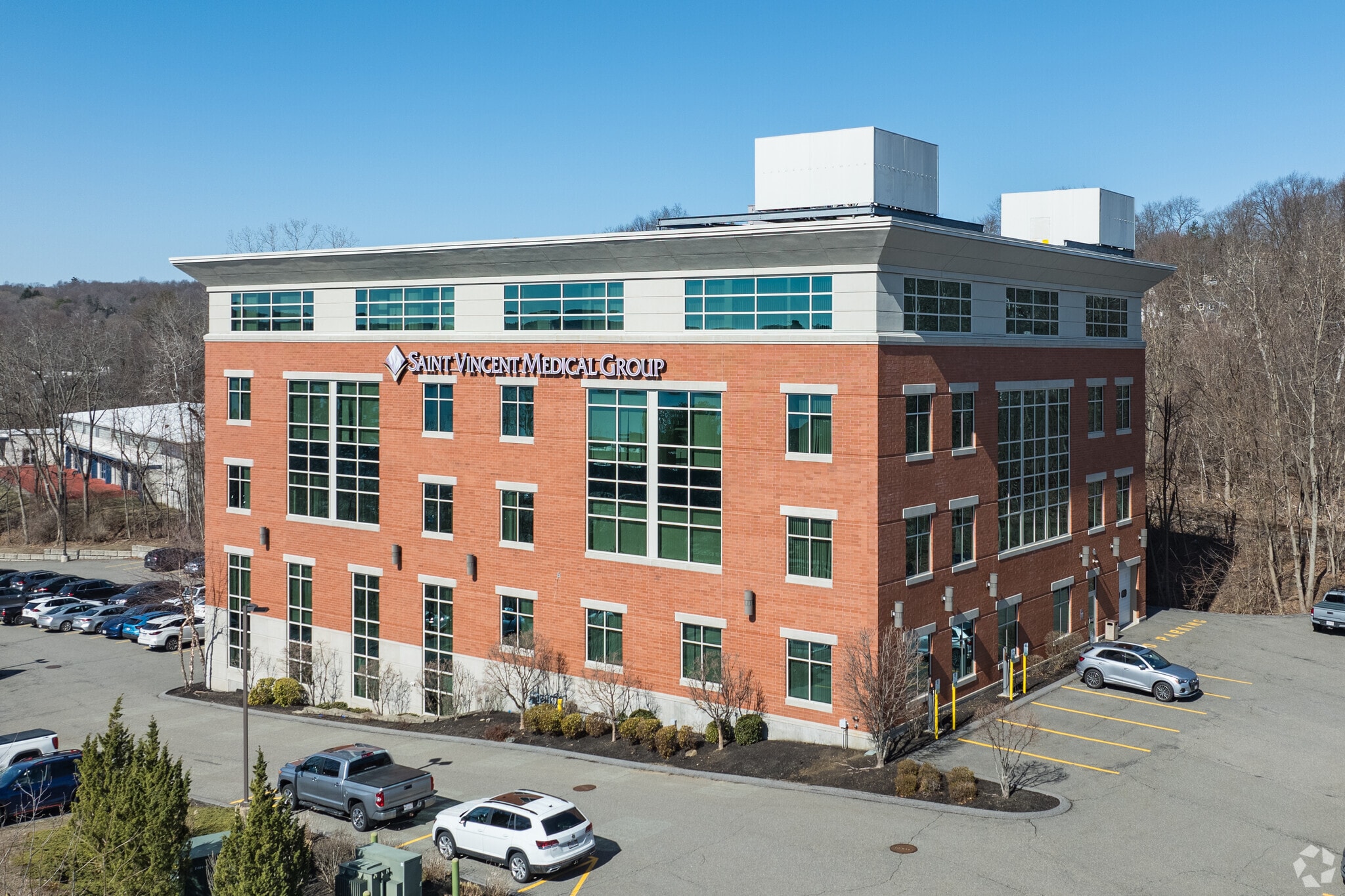 102 Shore Dr, Worcester, MA for lease Primary Photo- Image 1 of 6