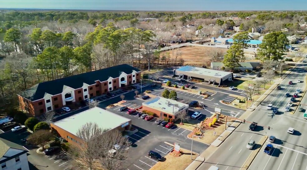 11717, 11719 & 11719B Jefferson Ave portfolio of 3 properties for sale on LoopNet.ca - Building Photo - Image 2 of 5