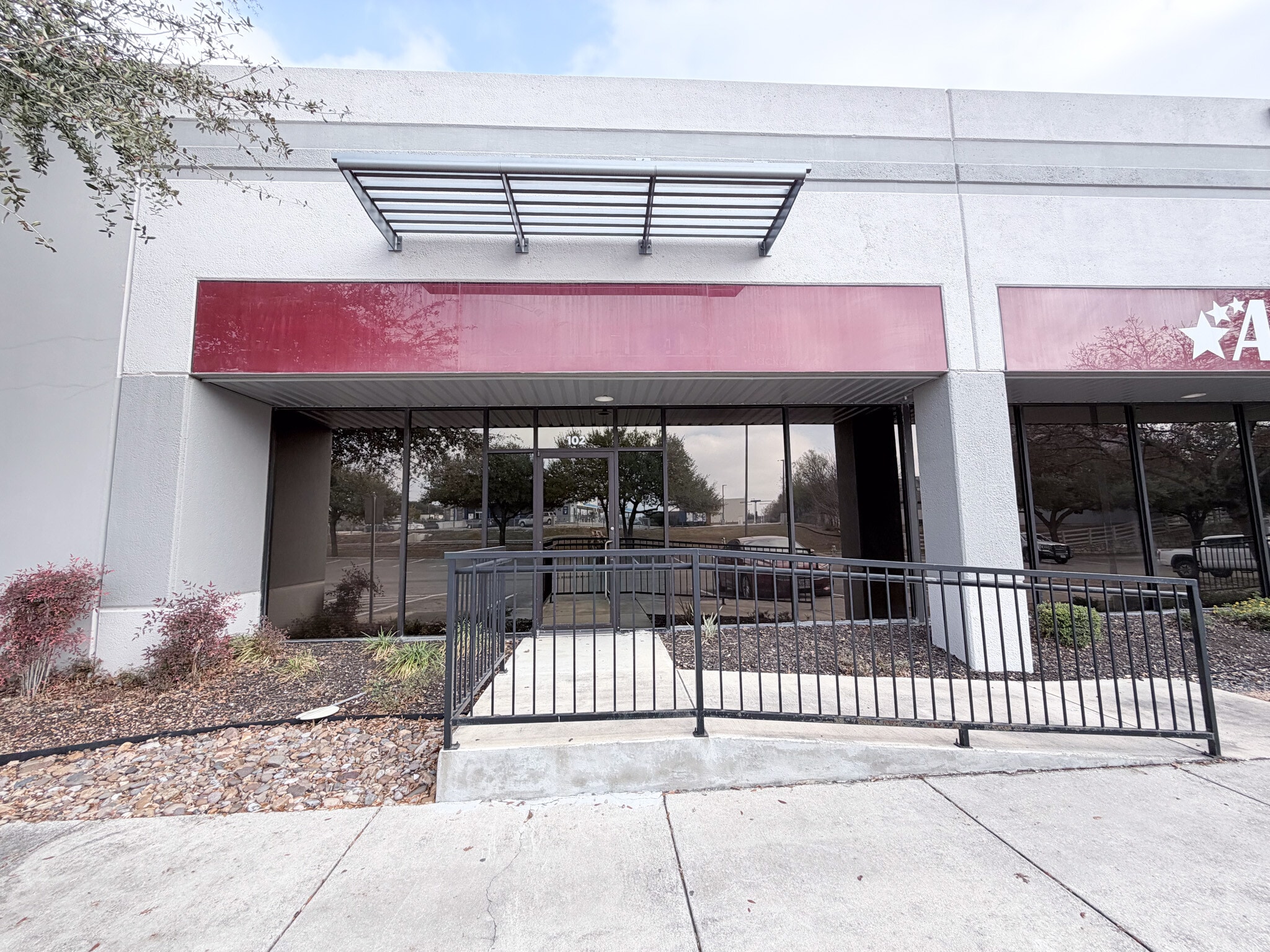 8666 Huebner Rd, San Antonio, TX for lease Interior Photo- Image 1 of 13