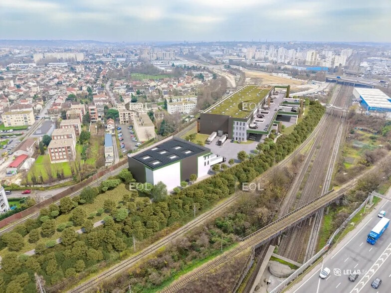 Flex in Bondy for lease - Building Photo - Image 2 of 13