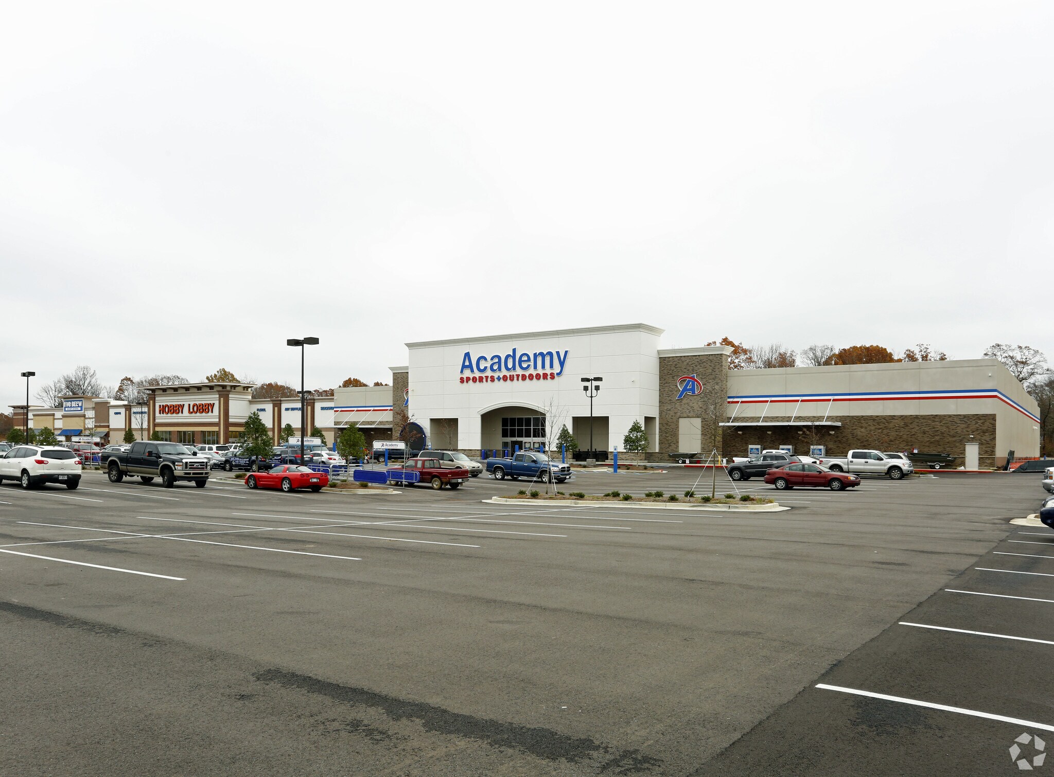 5077 Goodman Rd, Olive Branch, MS for lease Building Photo- Image 1 of 14