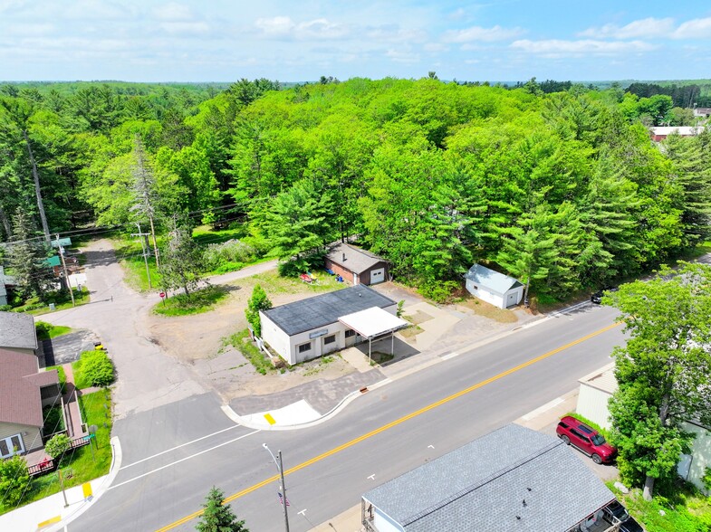 7205 Bradley St, Lake Tomahawk, WI for sale - Building Photo - Image 1 of 15