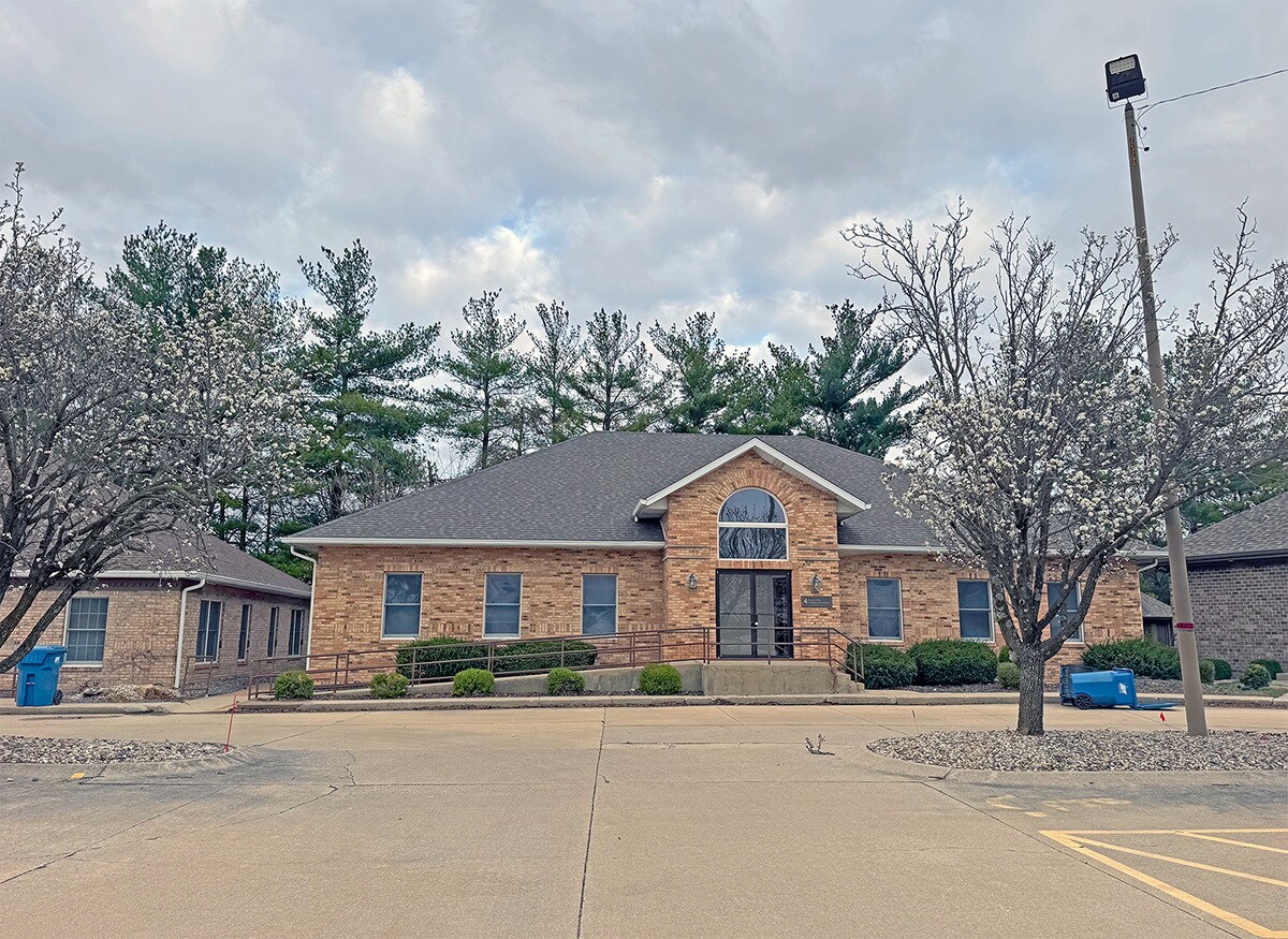 4 Sunset Hills Professional Ctr, Edwardsville, IL à louer Photo du bâtiment- Image 1 de 13
