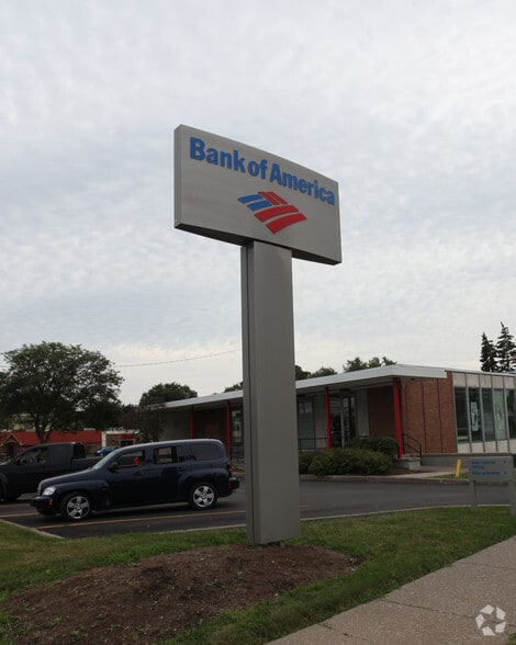 1012 Payne Ave, North Tonawanda, NY for lease - Building Photo - Image 2 of 3