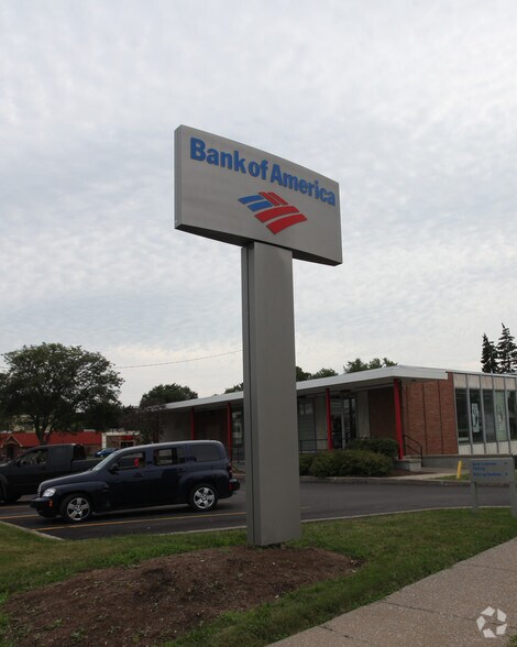 1012 Payne Ave, North Tonawanda, NY à louer - Photo du bâtiment - Image 2 de 3