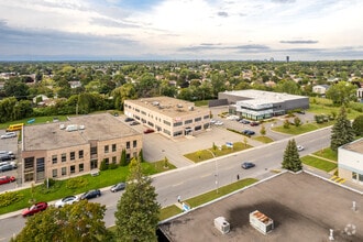 1855 Rue Saint-Régis, Dollard-des-Ormeaux, QC - Aerial  map view