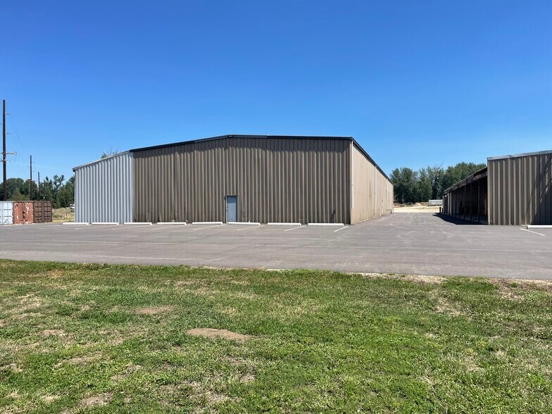 132 Skalkaho Hwy, Hamilton, MT à louer - Photo du bâtiment - Image 3 de 6