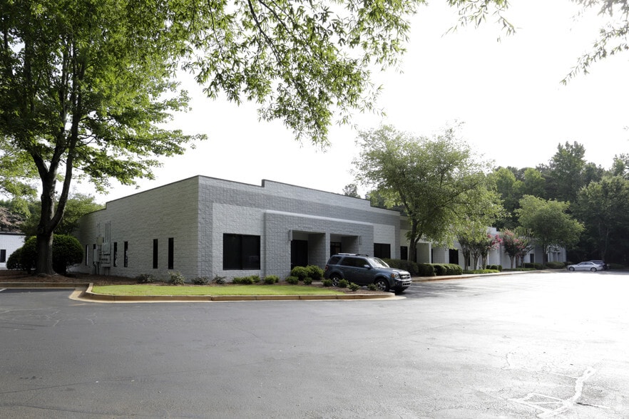 1000 Hurricane Shoals Rd NE, Lawrenceville, GA for lease - Building Photo - Image 2 of 16