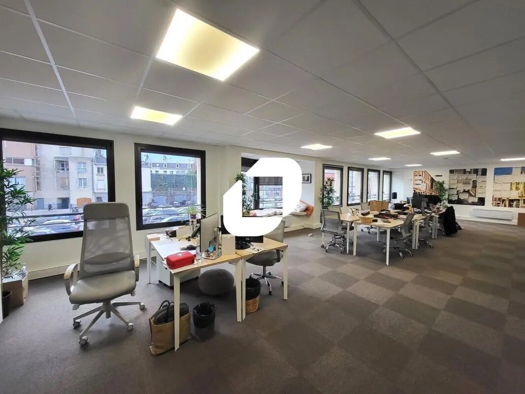 Office in Lille for lease Interior Photo- Image 1 of 8