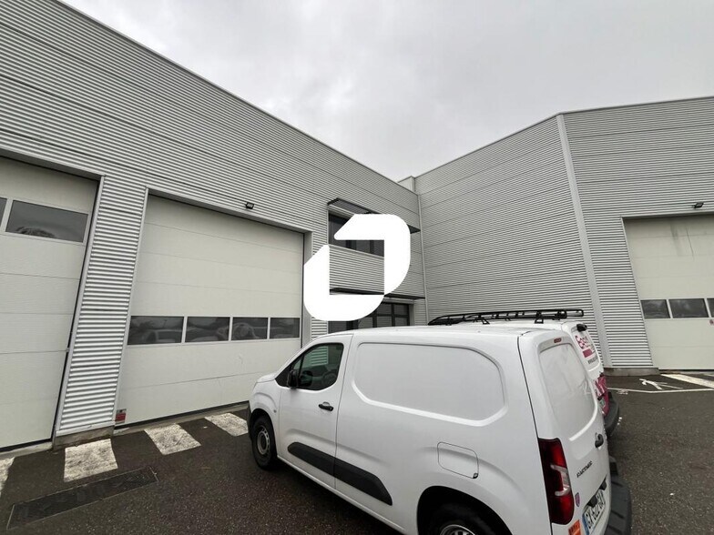 Flex in Genas for lease - Building Photo - Image 2 of 12
