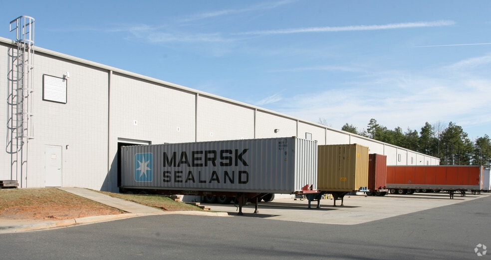 4325 Beam Rd, Charlotte, NC for lease - Building Photo - Image 2 of 3