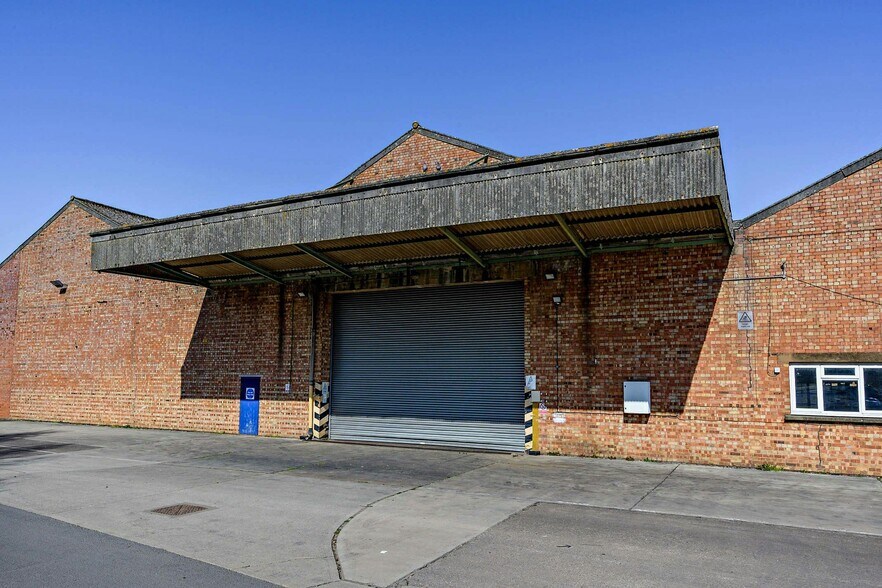 Station Rd, Stratford Upon Avon à louer - Photo du bâtiment - Image 2 de 19
