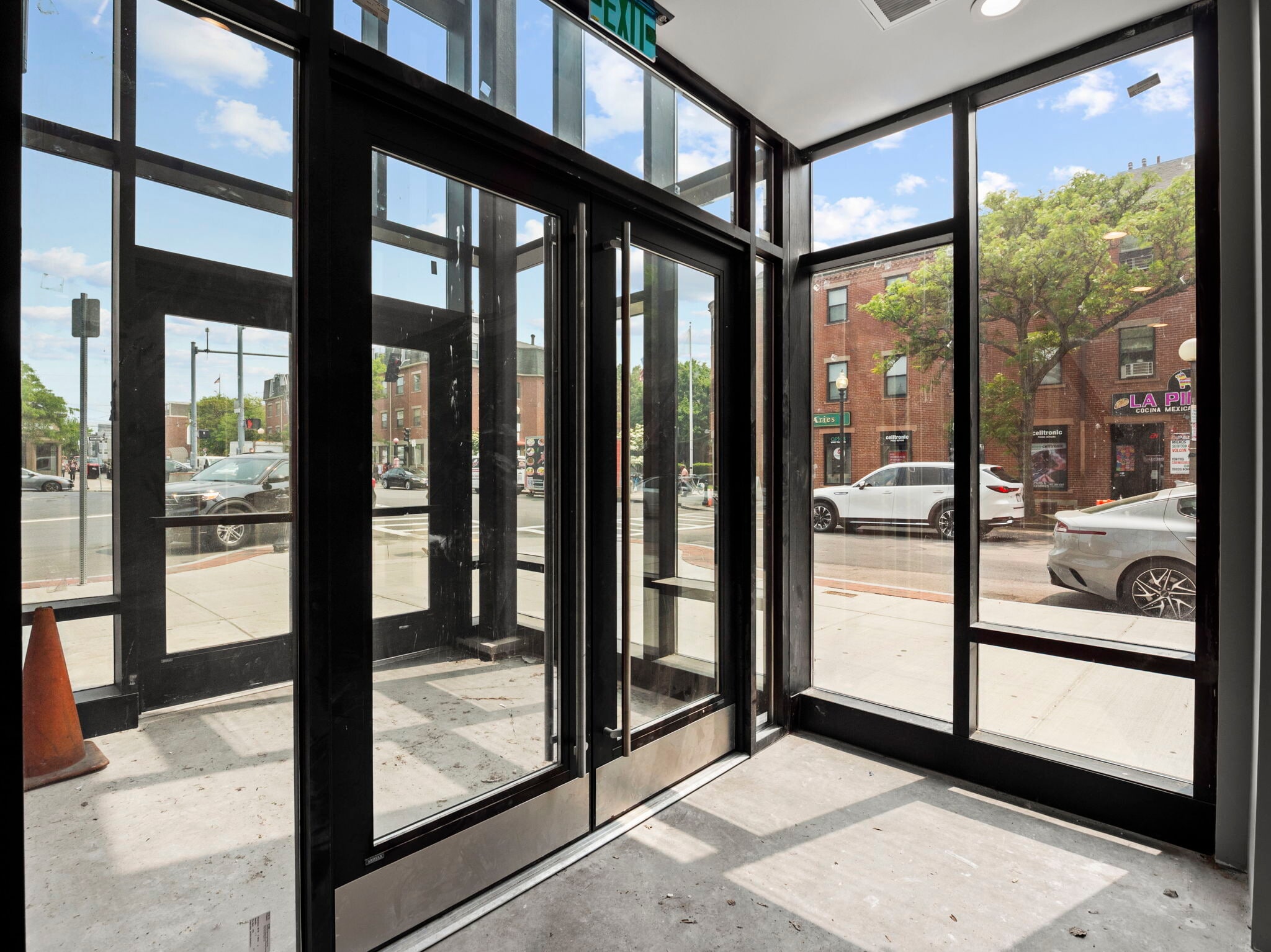 2-10 Maverick Sq, Boston, MA à louer Photo du bâtiment- Image 1 de 14