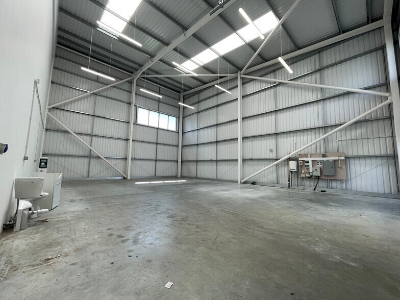 Carlton Rd, Ashford for lease - Building Photo - Image 3 of 14