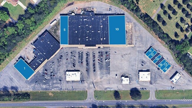 Plus de détails pour 500-560 West Town Plz, Bessemer, AL - Commerce de détail à louer