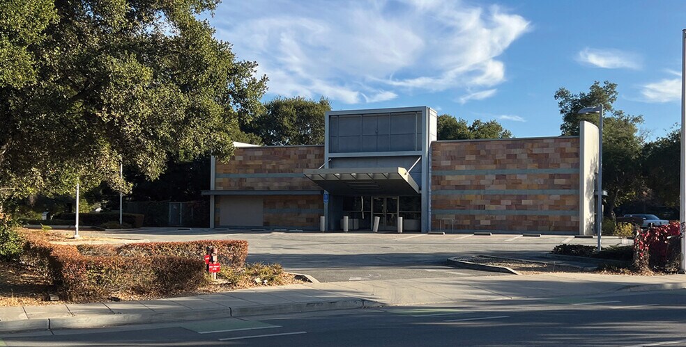 395 Quarry Rd, Palo Alto, CA à louer - Photo du bâtiment - Image 1 de 9