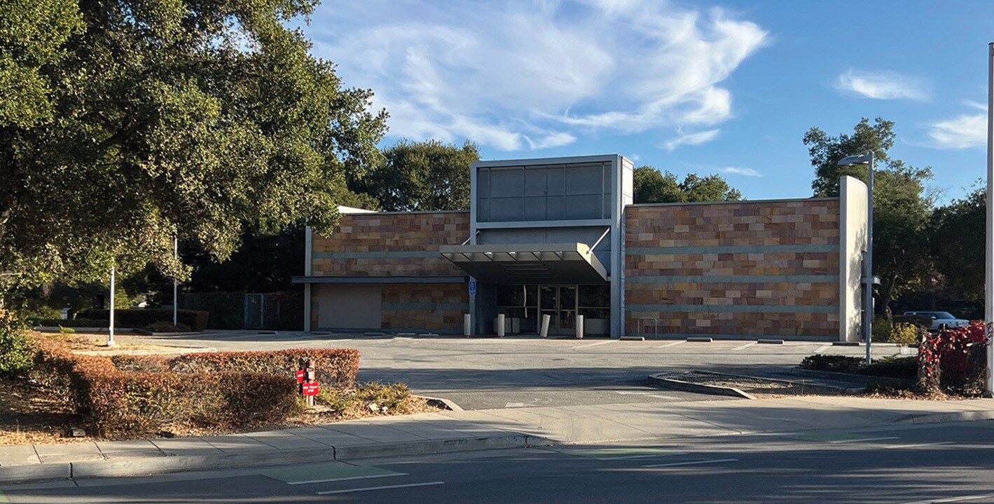 395 Quarry Rd, Palo Alto, CA à louer Photo du bâtiment- Image 1 de 10