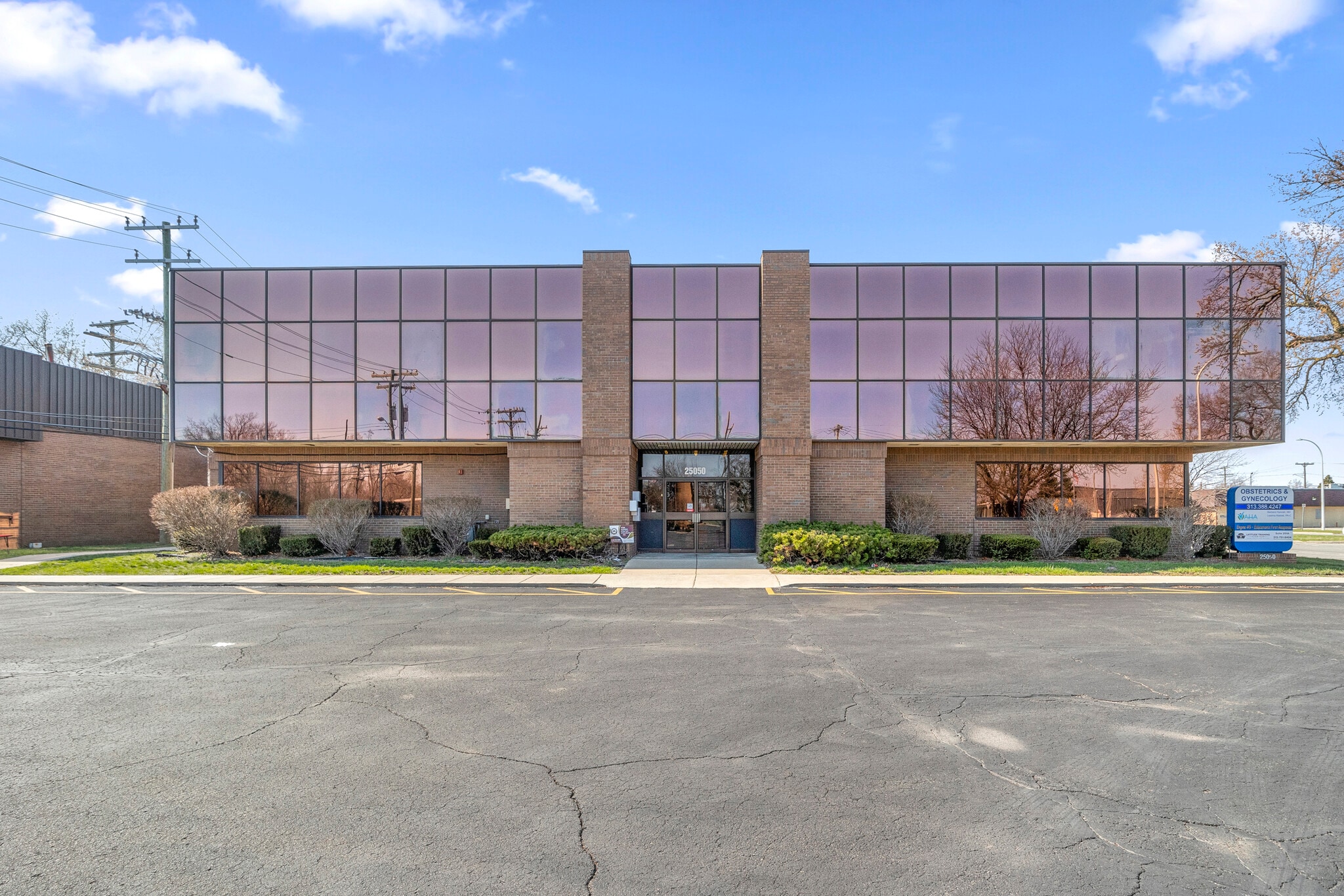25050 Outer Dr, Lincoln Park, MI for lease Building Photo- Image 1 of 24