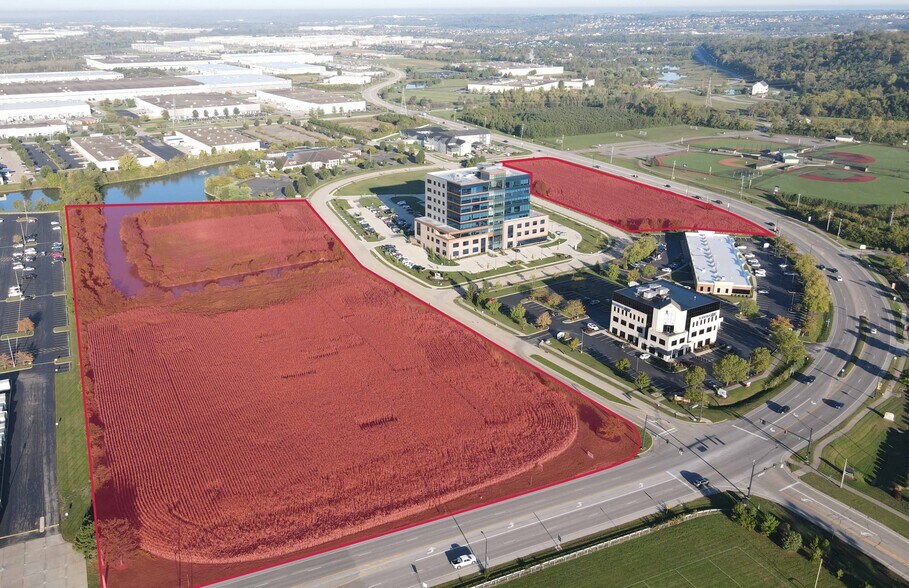 Chappell Crossing Blvd, West Chester, OH à vendre - Photo du bâtiment - Image 1 de 3