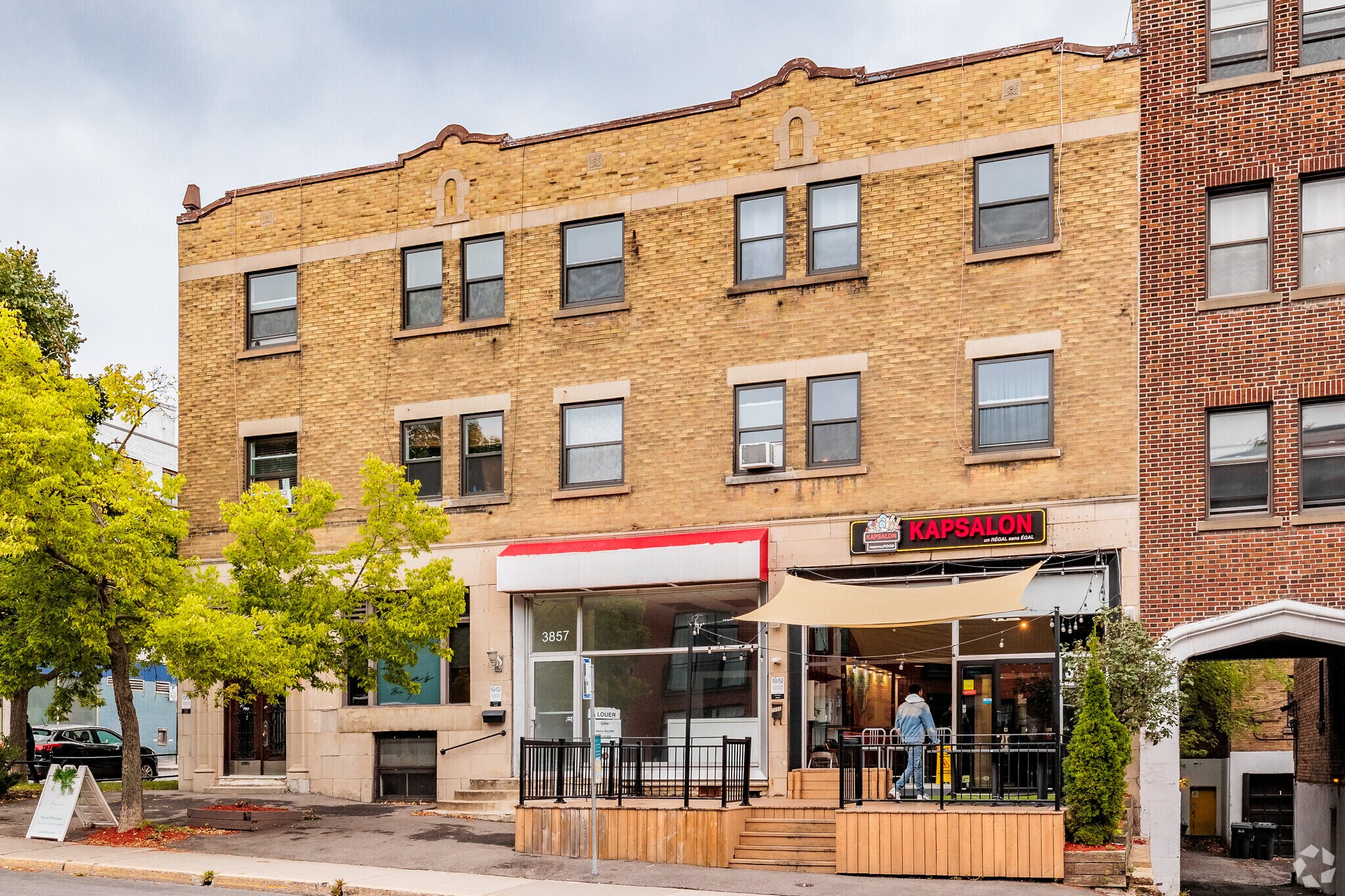 3855-3859 Boul Décarie, Montréal, QC à vendre Photo principale- Image 1 de 1