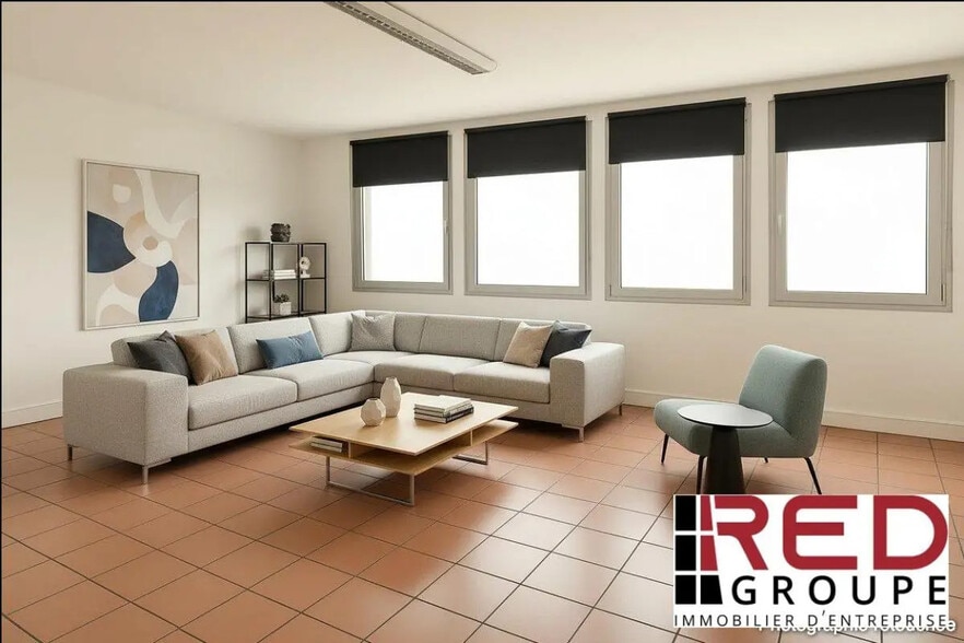 Office in Aix-en-Provence for lease - Building Photo - Image 1 of 3