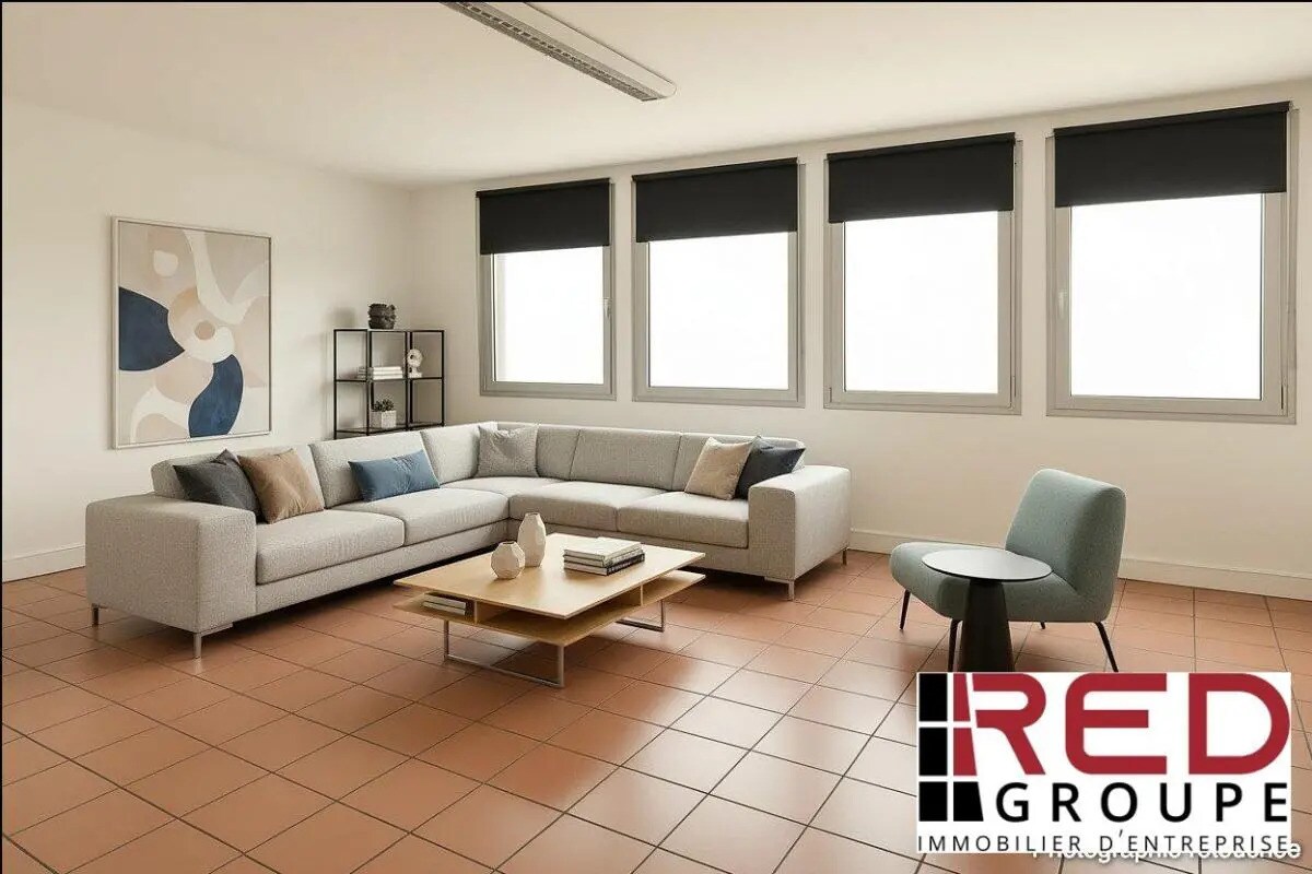 Office in Aix-en-Provence for lease Building Photo- Image 1 of 4